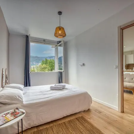 Le Lyon - Bastille / Esplanade