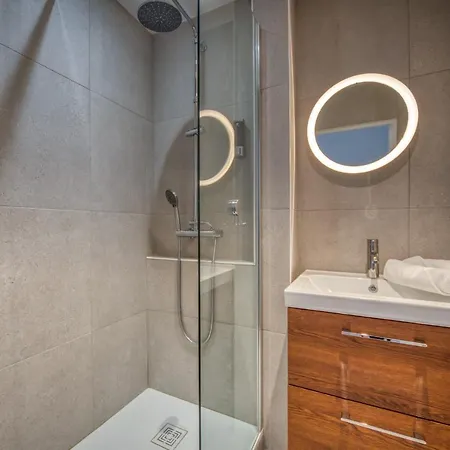 Le Lyon - Bastille / Esplanade * Grenoble