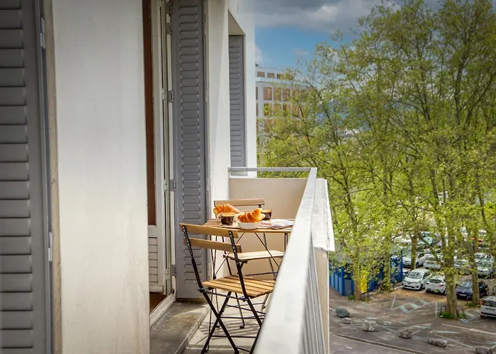 Le Lyon - Bastille / Esplanade *