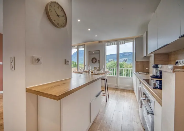 Le Lyon - Bastille / Esplanade *