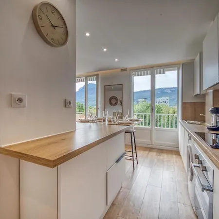 Le Lyon - Bastille / Esplanade *